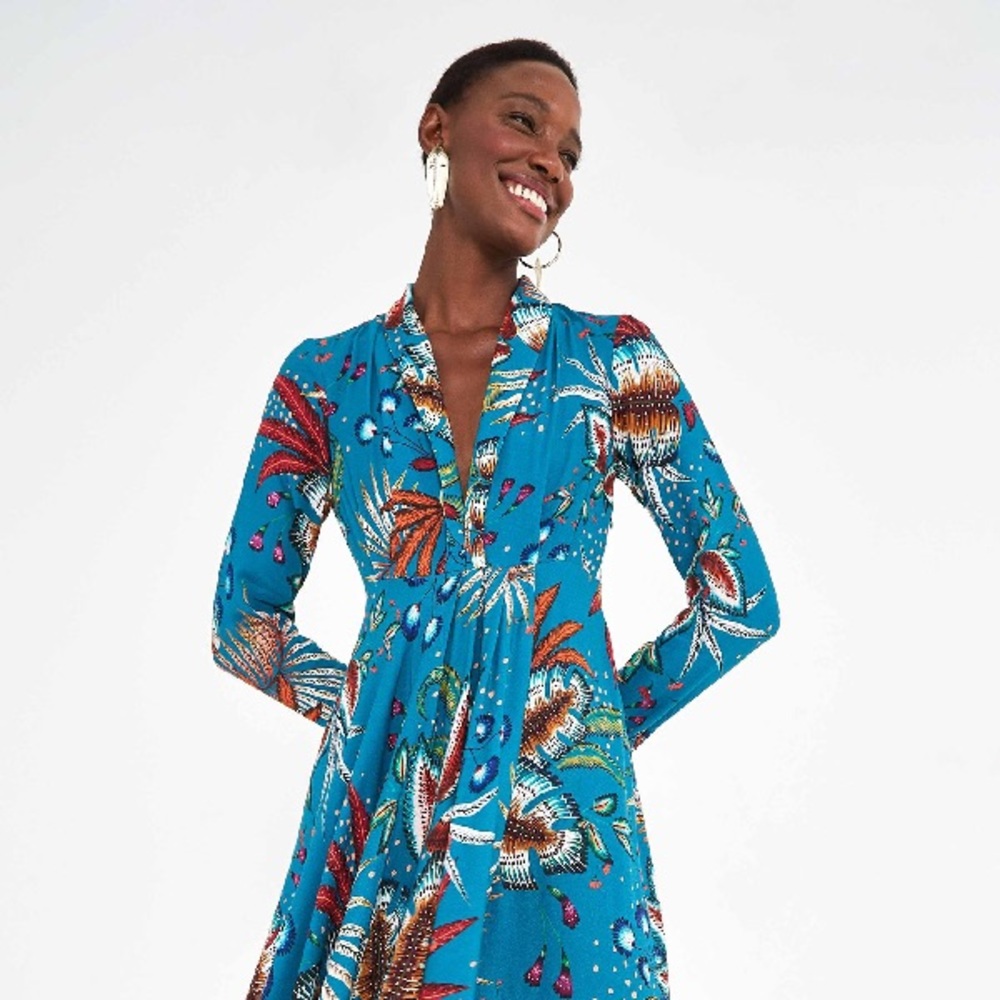 RARE Farm Rio Blue Leaf Maxi Dress Deep V Neck. Size Small